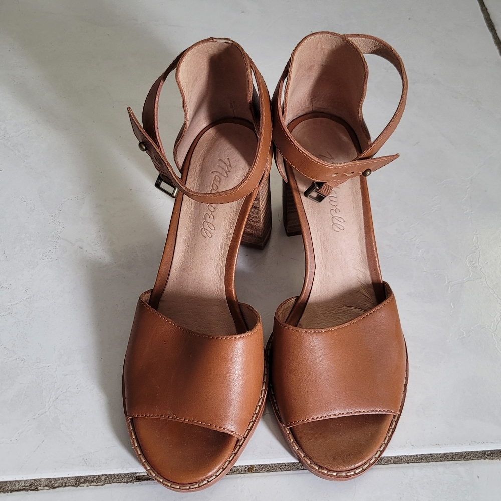 Elegant Tan Block Heel Sandals